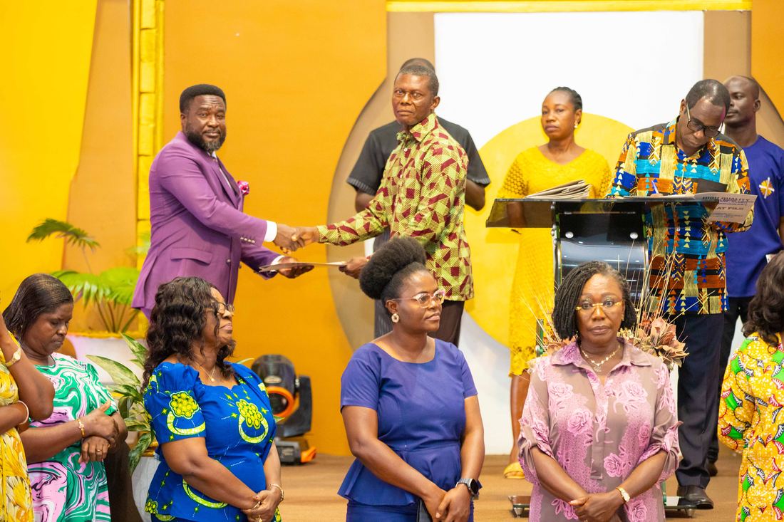 Presenting the commissioning file to the Communication and Publicity Committee